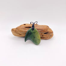 Load image into Gallery viewer, Marsden Flower Jade Pendant