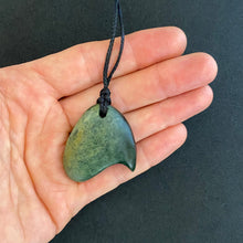 Load image into Gallery viewer, Marsden Flower Jade Pendant