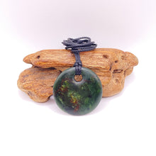 Load image into Gallery viewer, Porohita Pendant