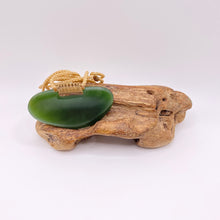 Load image into Gallery viewer, Ridge bound Putiputi Breastplate