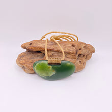 Load image into Gallery viewer, Ridge bound Putiputi Breastplate