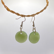 Load image into Gallery viewer, Inanga  Porohita Disc Earrings