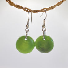 Load image into Gallery viewer, Kawakawa Porohita Disc Earrings