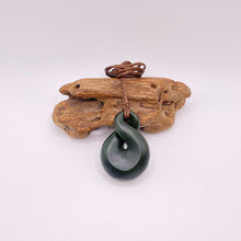 Load image into Gallery viewer, Large Single Pikorua Twist Pendant