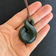 Load image into Gallery viewer, Large Single Pikorua Twist Pendant
