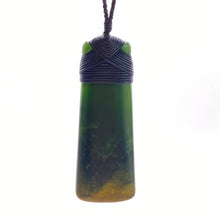 Load image into Gallery viewer, Marsden Flower Jade Cross-Bound Toki Pendant