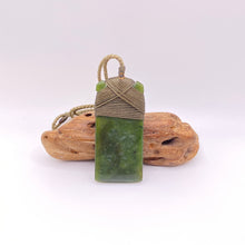 Load image into Gallery viewer, Putiputi Cross-Bound Toki Pendant