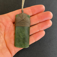 Load image into Gallery viewer, Putiputi Cross-Bound Toki Pendant