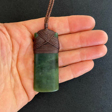 Load image into Gallery viewer, Kawakawa Cross-bound Toki Pendant