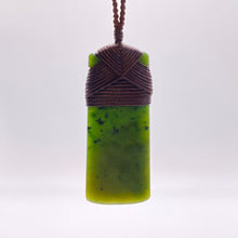 Load image into Gallery viewer, Kawakawa Cross-bound Toki Pendant