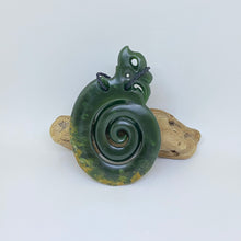 Load image into Gallery viewer, Putiputi Manaia with Koru Tail no