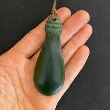 Load image into Gallery viewer, Pounamu Mere Pendant