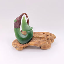 Load image into Gallery viewer, Kahurangi Snood Bound Hei Matau Pendant
