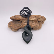 Load image into Gallery viewer, Putiputi Single Pikorua Twist Pendant