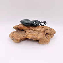 Load image into Gallery viewer, Putiputi Single Pikorua Twist Pendant