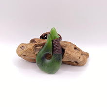 Load image into Gallery viewer, Ridge-bound Hei Matau Pendant