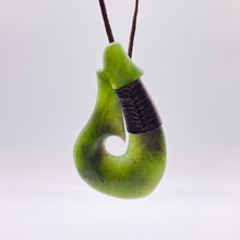 Load image into Gallery viewer, Ridge-bound Hei Matau Pendant