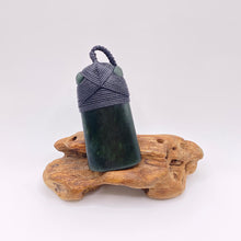 Load image into Gallery viewer, Dark Pounamu Cross-bound Toki Pendant