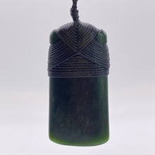 Load image into Gallery viewer, Dark Pounamu Cross-bound Toki Pendant