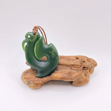Load image into Gallery viewer, Putiputi Manaia Pendant