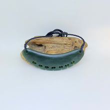 Load image into Gallery viewer, Pounamu Breastplate