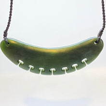 Load image into Gallery viewer, Pounamu Breastplate