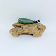 Load image into Gallery viewer, Medium Kawakawa Roimata Drop Pendant