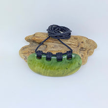 Load image into Gallery viewer, Raukaraka Ridge-bound Breastplate