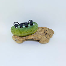 Load image into Gallery viewer, Raukaraka Ridge-bound Breastplate