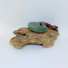 Load image into Gallery viewer, Kawakawa Ridge bound Pounamu Pendant