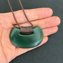 Load image into Gallery viewer, Kawakawa Ridge bound Pounamu Pendant
