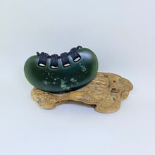 Load image into Gallery viewer, Putiputi Pounamu Breastplate