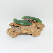 Load image into Gallery viewer, Kawakawa Pendant