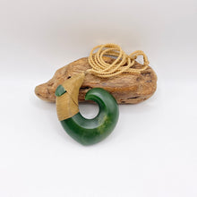 Load image into Gallery viewer, Flower Jade Snood Bound Hei Matau pendant