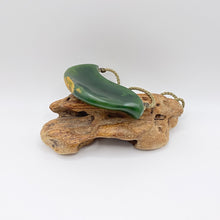Load image into Gallery viewer, Putiputi - Flower Jade  Breastplate