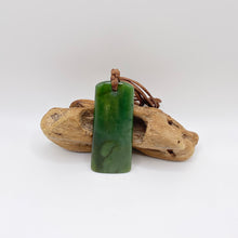 Load image into Gallery viewer, Putiputi Toki Pendant