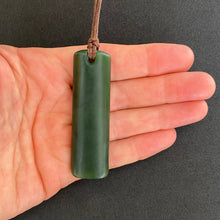 Load image into Gallery viewer, Kawakawa Toki Pendant