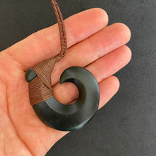 Load image into Gallery viewer, Marsden Pounamu Snood Bound Hei Matau pendant