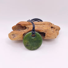 Load image into Gallery viewer, Kawakawa Porohita Pendant