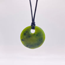 Load image into Gallery viewer, Kawakawa Porohita Pendant