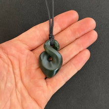 Load image into Gallery viewer, Dark Single Pikorua / Twist Pendant