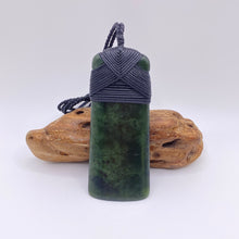 Load image into Gallery viewer, Kokopu Cross-bound Toki Pendant