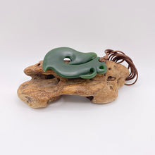 Load image into Gallery viewer, Kawakawa Manaia Pendant