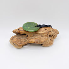 Load image into Gallery viewer, Kawakawa Porohita Pendant