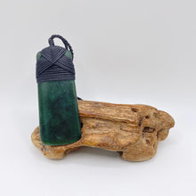 Load image into Gallery viewer, Kokopu Cross-bound Toki Pendant