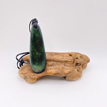 Load image into Gallery viewer, Dark Marsden Flower Jade Roimata Drop Pendant