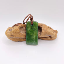 Load image into Gallery viewer, Kahurangi Toki Pendant