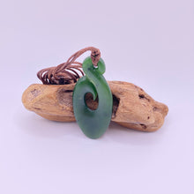 Load image into Gallery viewer, Kawakawa Hei Matau Pendant