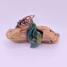 Load image into Gallery viewer, Putiputi Hei Matau Pendant