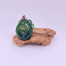 Load image into Gallery viewer, Kawakawa Manaia with Koru Tail